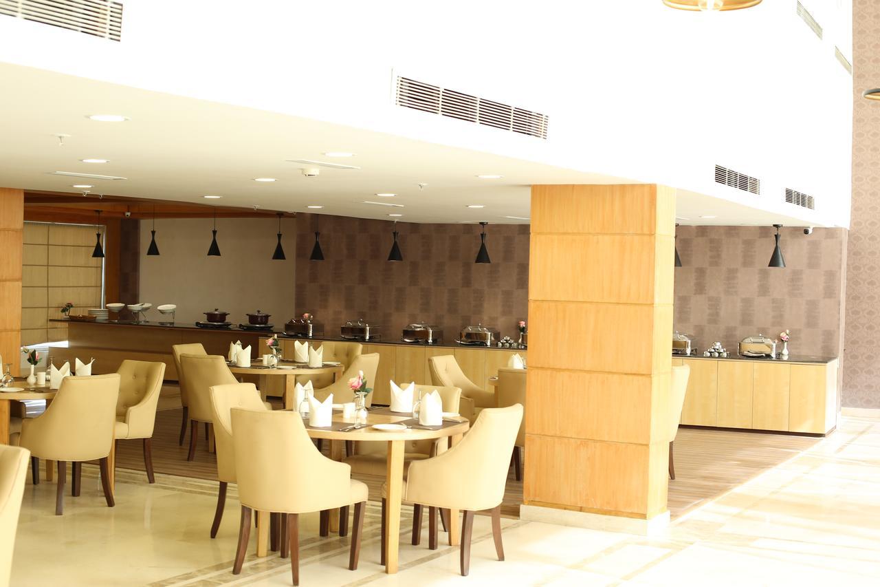 Udman Hotels And Resorts By Ferns N Petals New Delhi Exterior photo