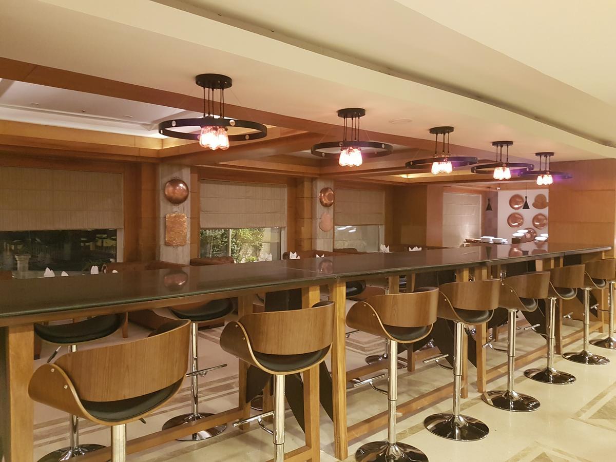 Udman Hotels And Resorts By Ferns N Petals New Delhi Exterior photo