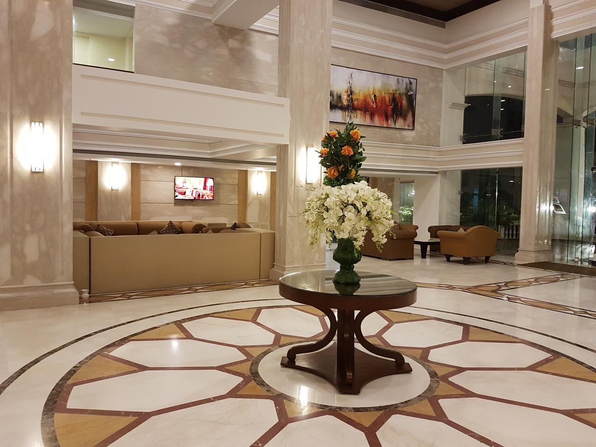 Udman Hotels And Resorts By Ferns N Petals New Delhi Exterior photo