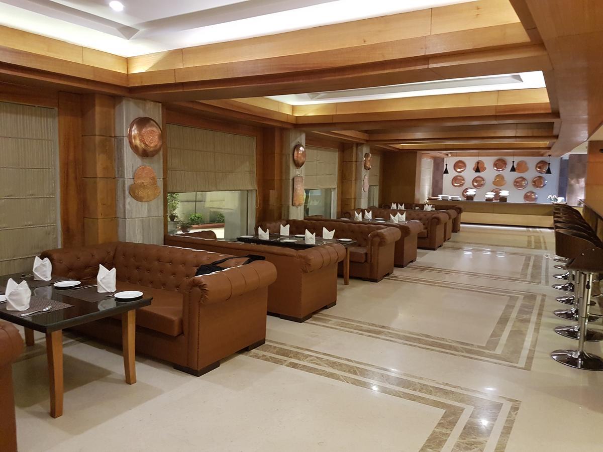 Udman Hotels And Resorts By Ferns N Petals New Delhi Exterior photo