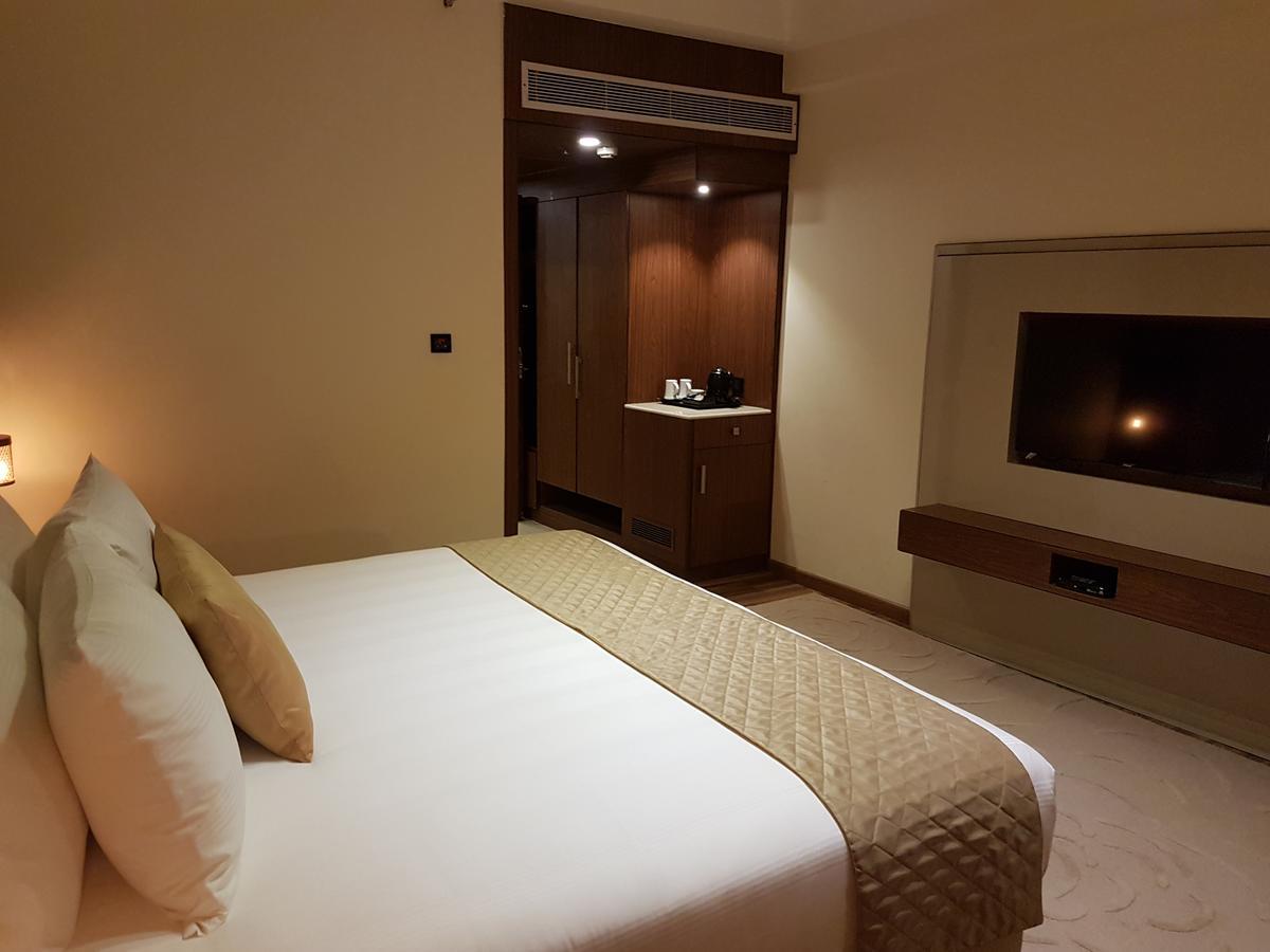 Udman Hotels And Resorts By Ferns N Petals New Delhi Exterior photo